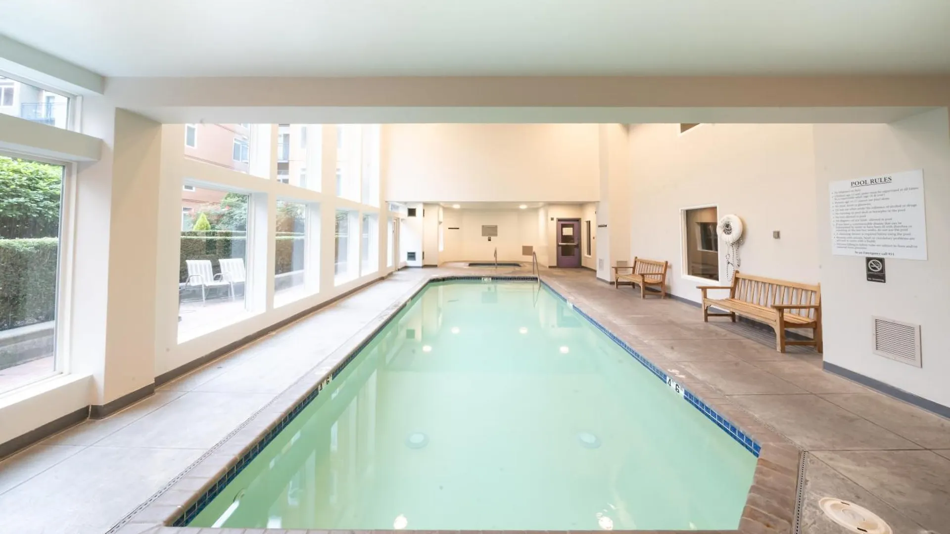 Penthouse Suite Downtown, Top Floor Seattle Apartment